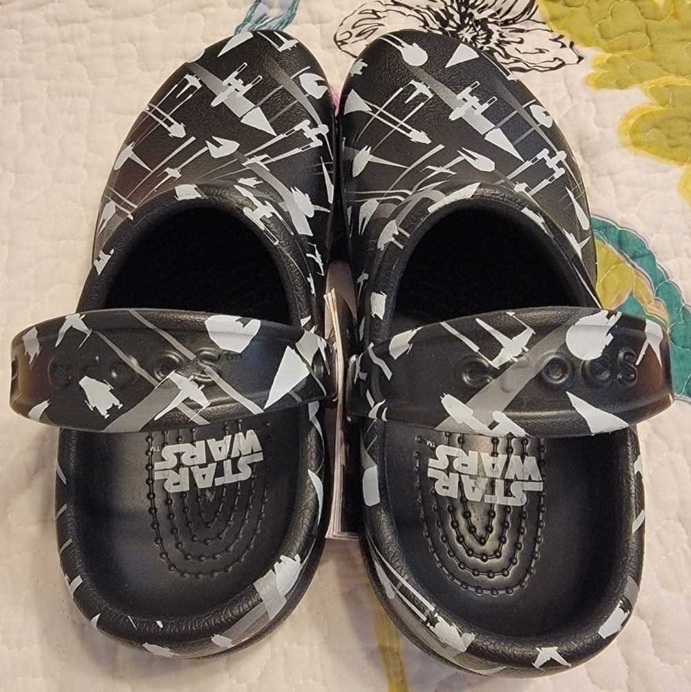 NWT Crocs Star Wars Limited Edition Crocs at Work Bistro Clogs - Picture 3 of 7